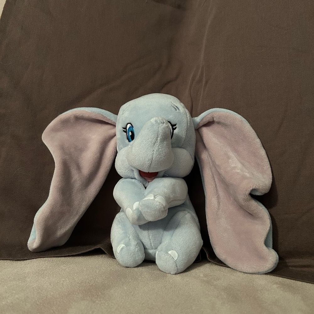 Adorable Plush Ty Disney Dumbo Elephant
